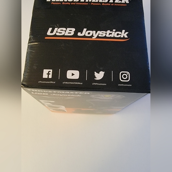 Thrustmaster USB Joystick for PC, VR 2960623 - Picture 4 of 11